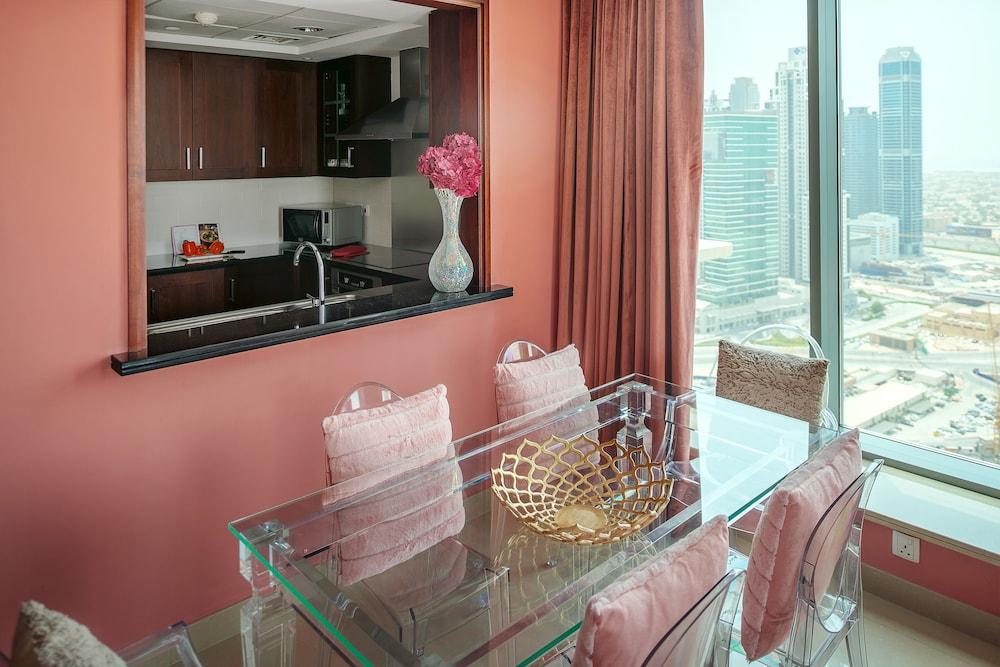 Dream Inn - Apartment With Private Terrace, 29 Boulevard Downtown دبي المظهر الخارجي الصورة
